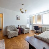 Tineretului, stradal, vizavi de parc, bloc reabilitat